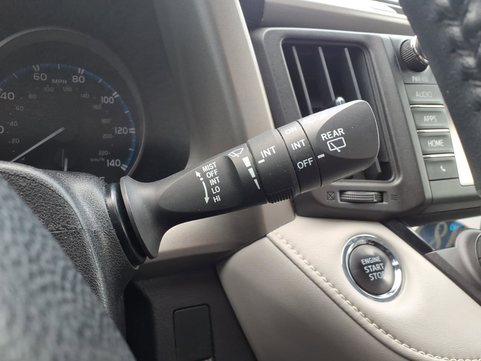 Used 2018 Toyota RAV4 XLE image 22