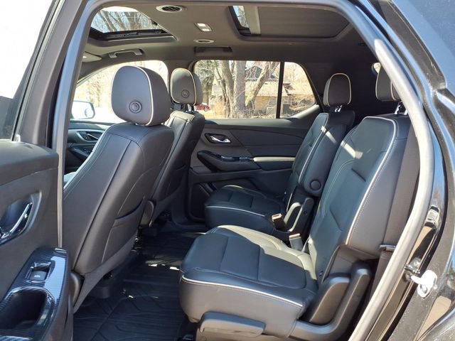 Used 2022 Chevrolet Traverse Premier w/ Redline Edition image 11