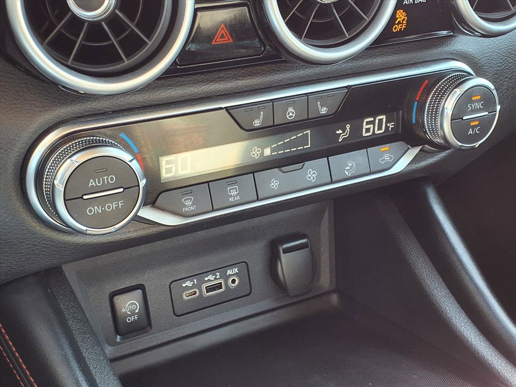 Used 2025 Nissan Sentra SR w/ SR Premium Package image 7