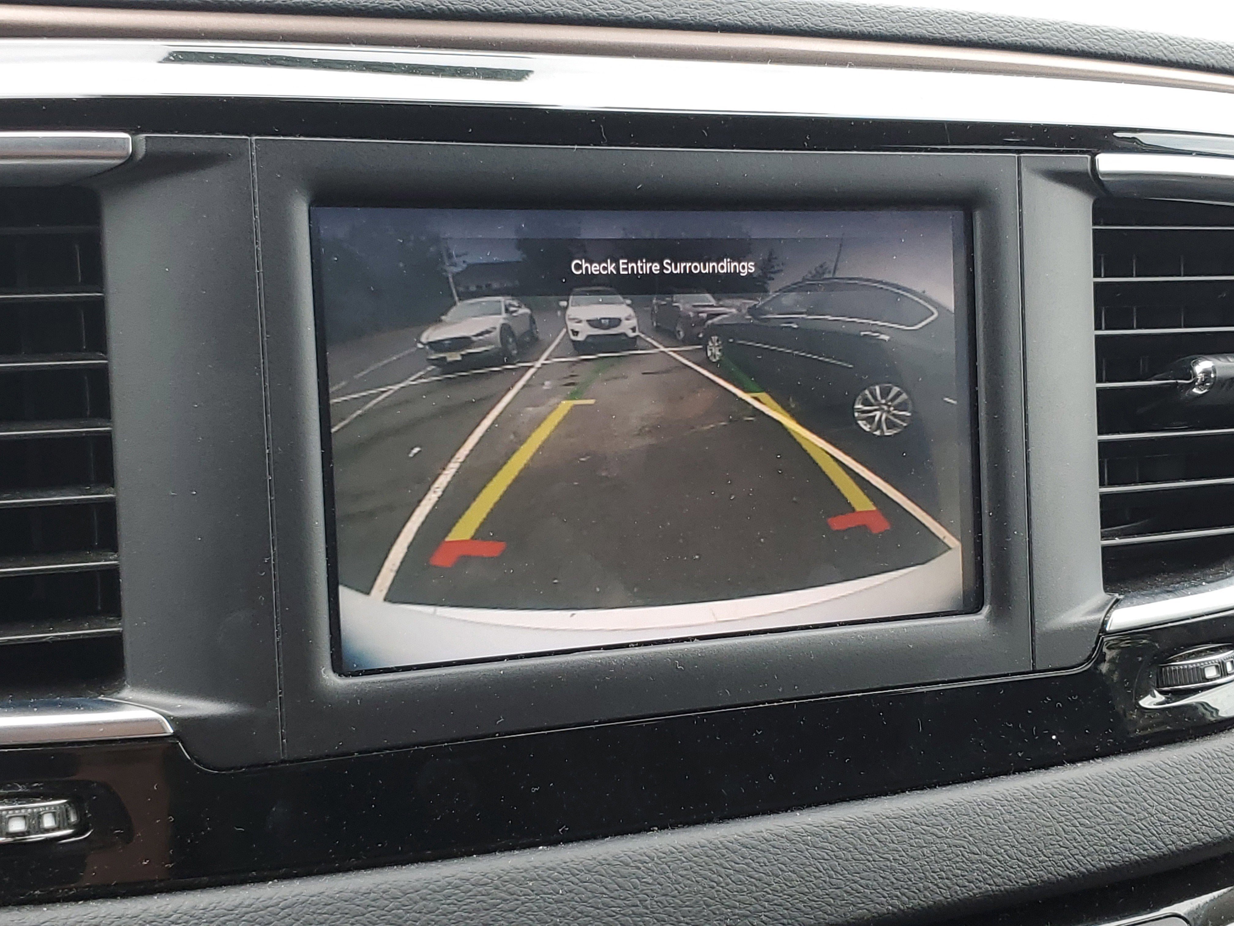 Used 2023 Chrysler Voyager LX image 28