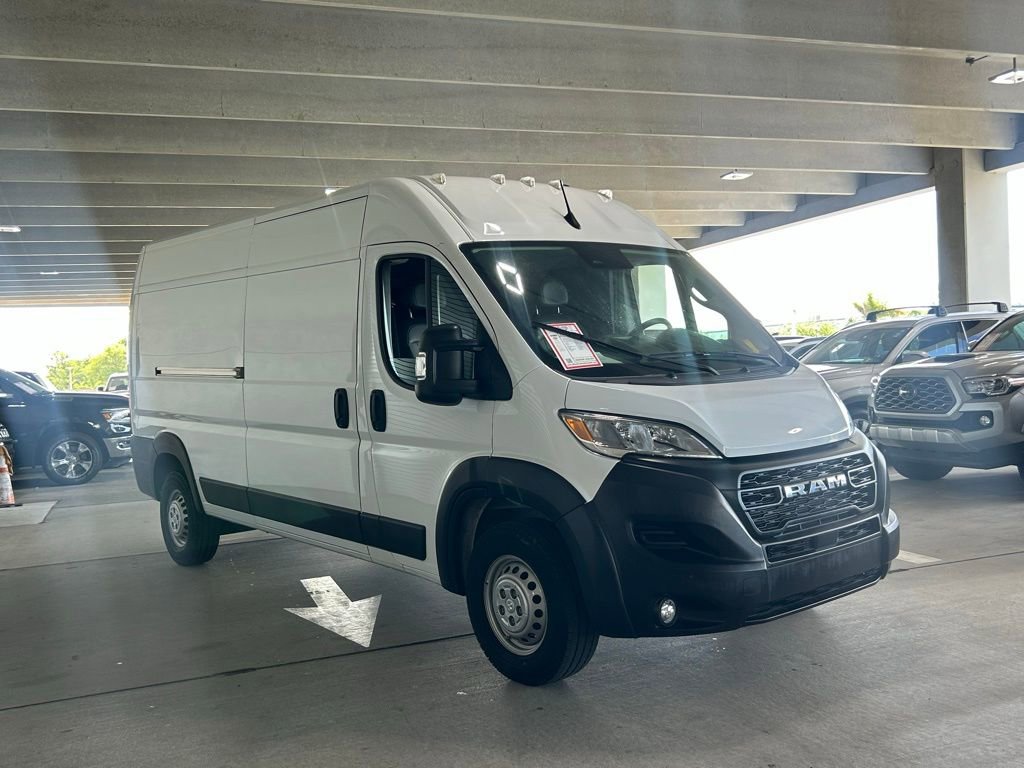 Used 2024 RAM ProMaster 2500 w/ Convenience Group image 7