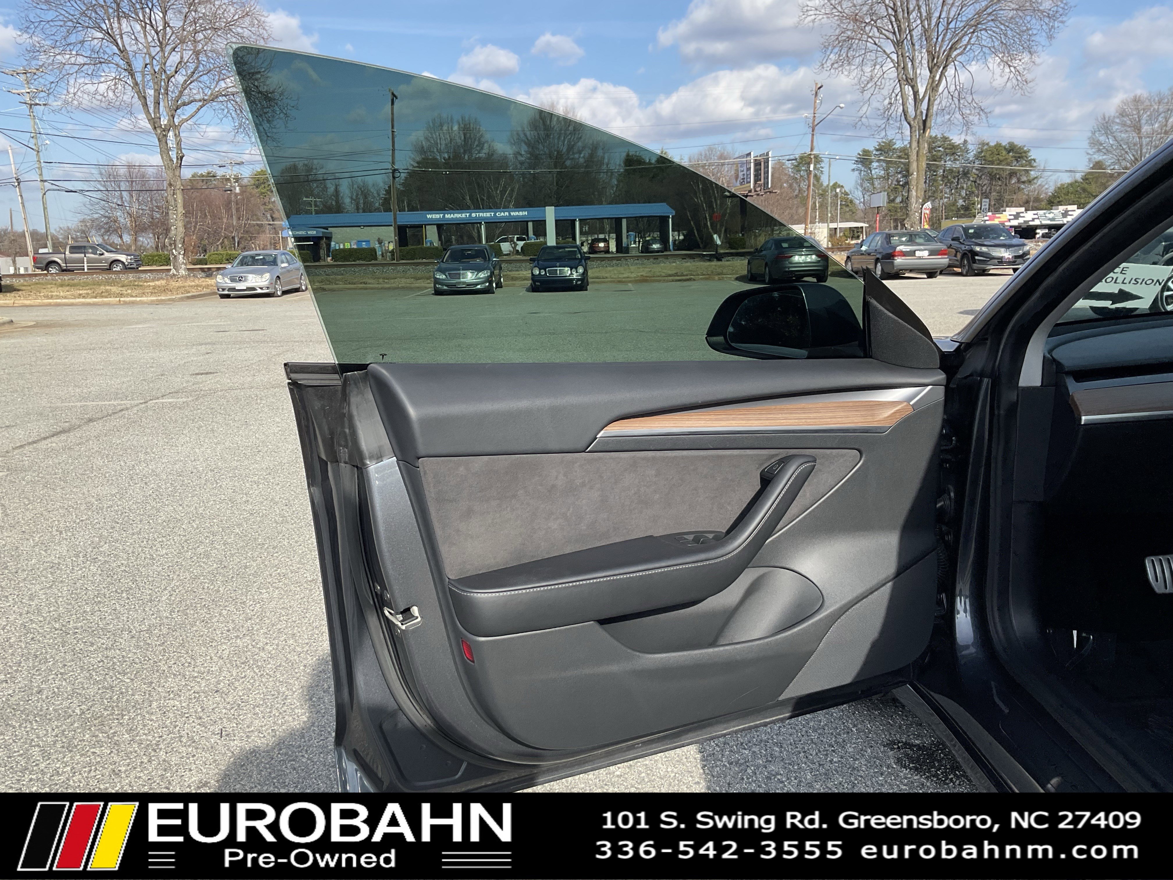 Used 2021 Tesla Model 3 Performance image 9