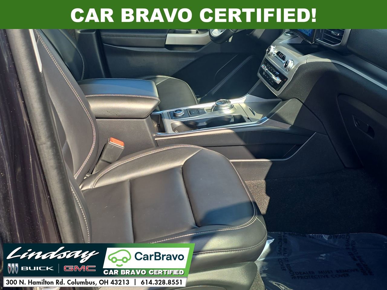 Used 2021 Ford Explorer XLT image 28