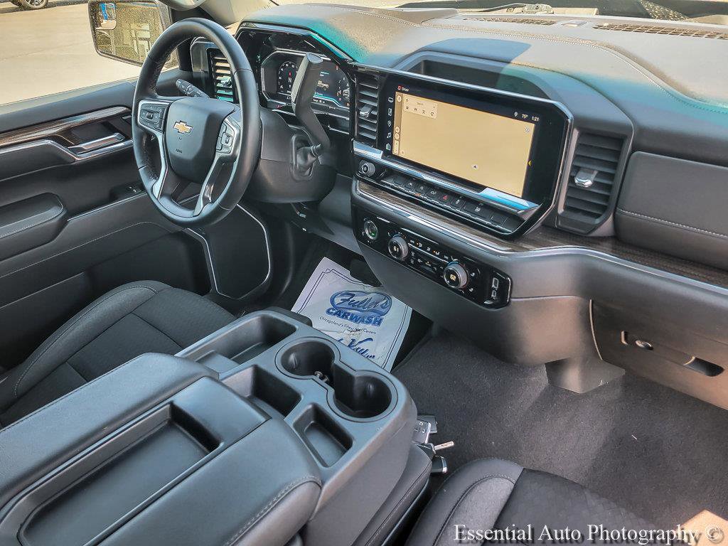 Used 2024 Chevrolet Silverado 1500 LT AWD/4WD image 25
