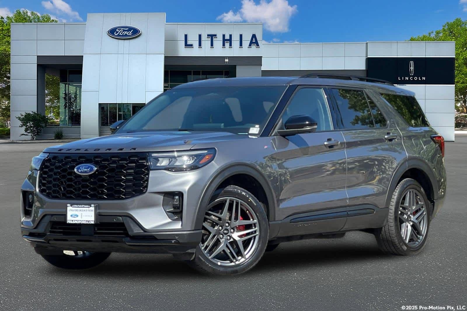 Certified 2025 Ford Explorer ST-Line w/ ST-Line Street Pack AWD/4WD video 1