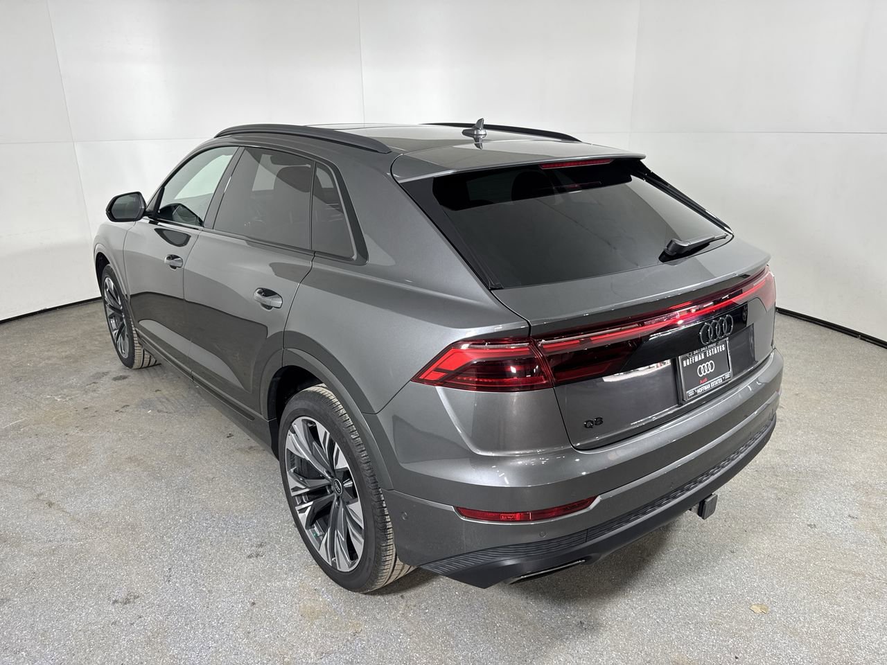 Used 2024 Audi Q8 Premium Plus w/ Premium Plus Package AWD/4WD image 31