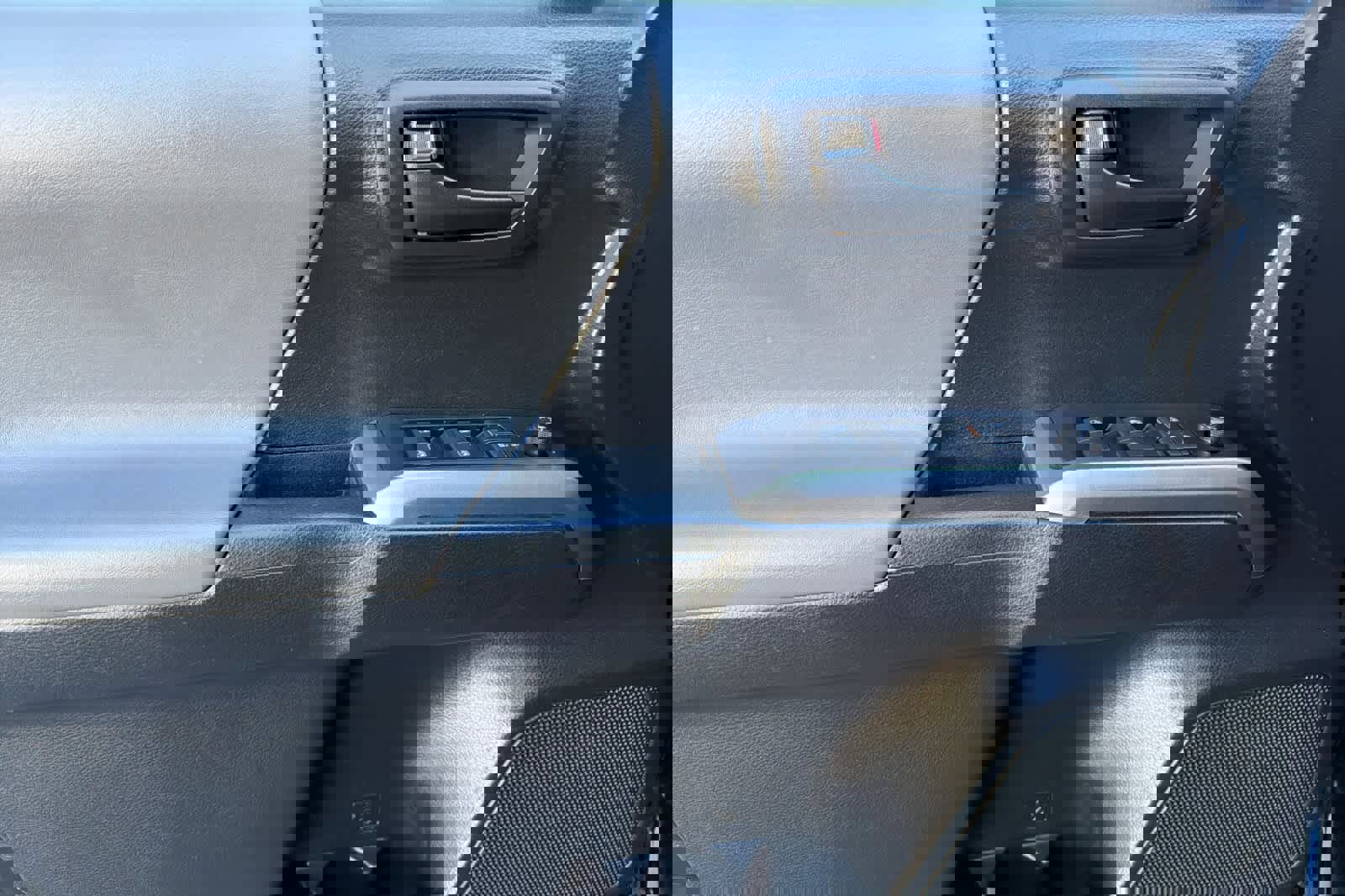 Used 2019 Toyota Tacoma SR5 image 14