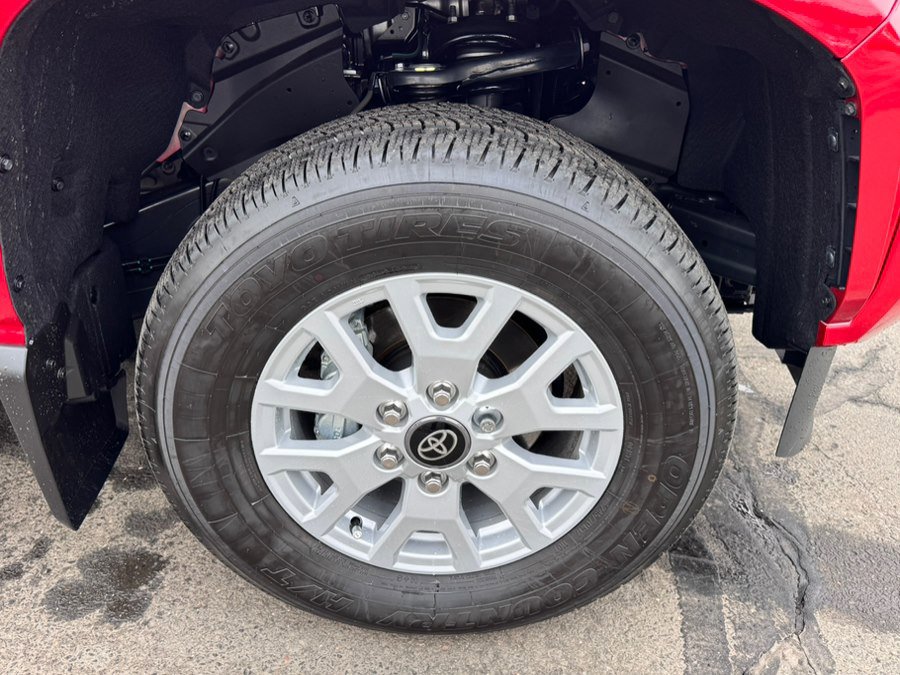 Used 2025 Toyota Tacoma SR5 image 36