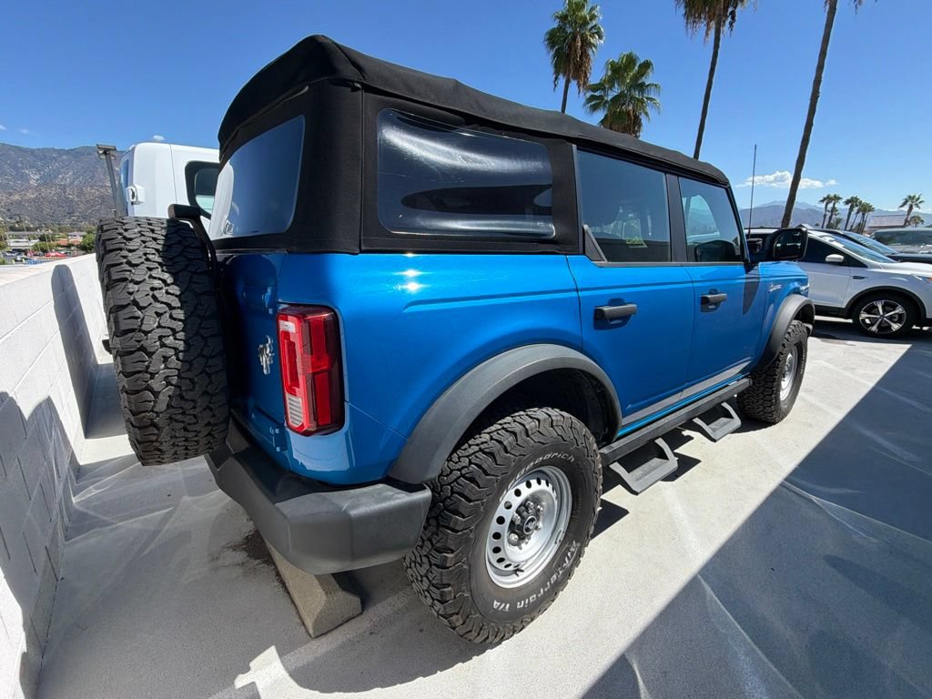 Used 2021 Ford Bronco 4-Door AWD/4WD image 4