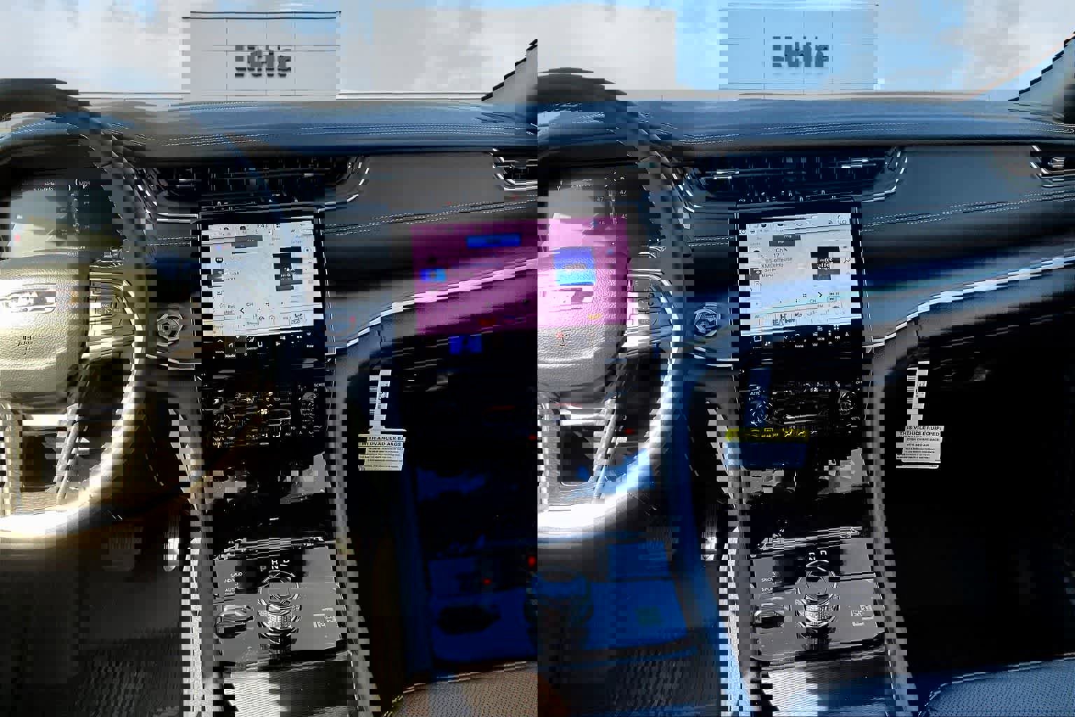 New 2025 Jeep Grand Cherokee Limited w/ Luxury Tech Group II image 16