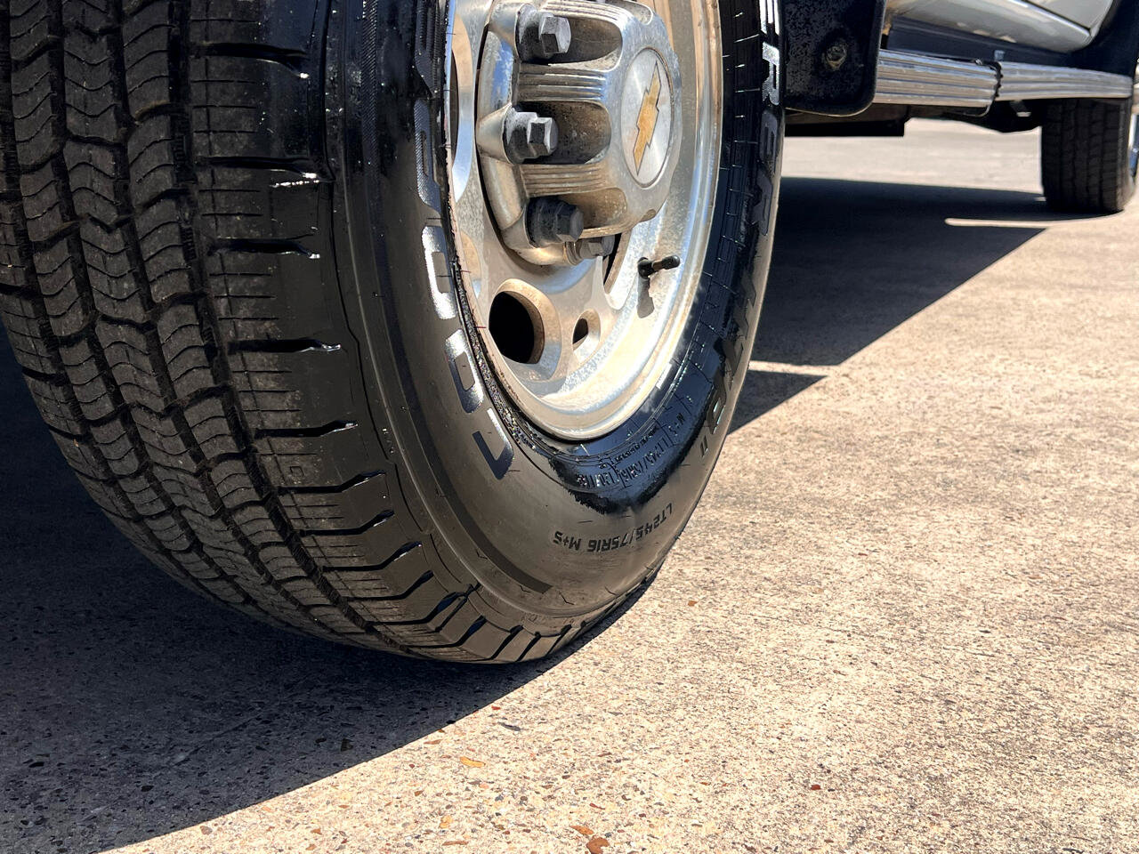 Used 2002 Chevrolet Silverado 2500 LS w/ Electrical Convenience Pkg image 24