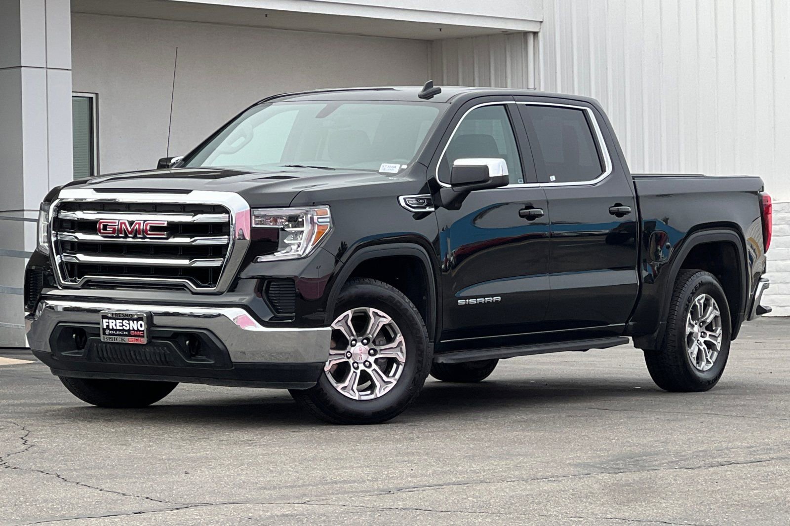 Used 2022 GMC Sierra 1500 SLE image 8