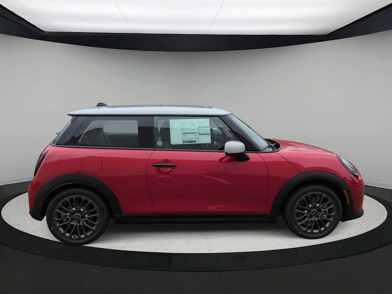 Used 2026 MINI Cooper 2-Door Hardtop FWD image 9