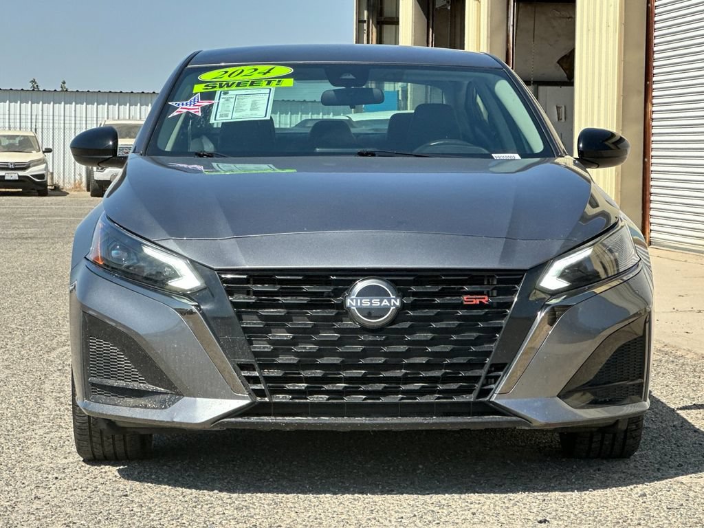 Used 2024 Nissan Altima 2.5 SR FWD image 9