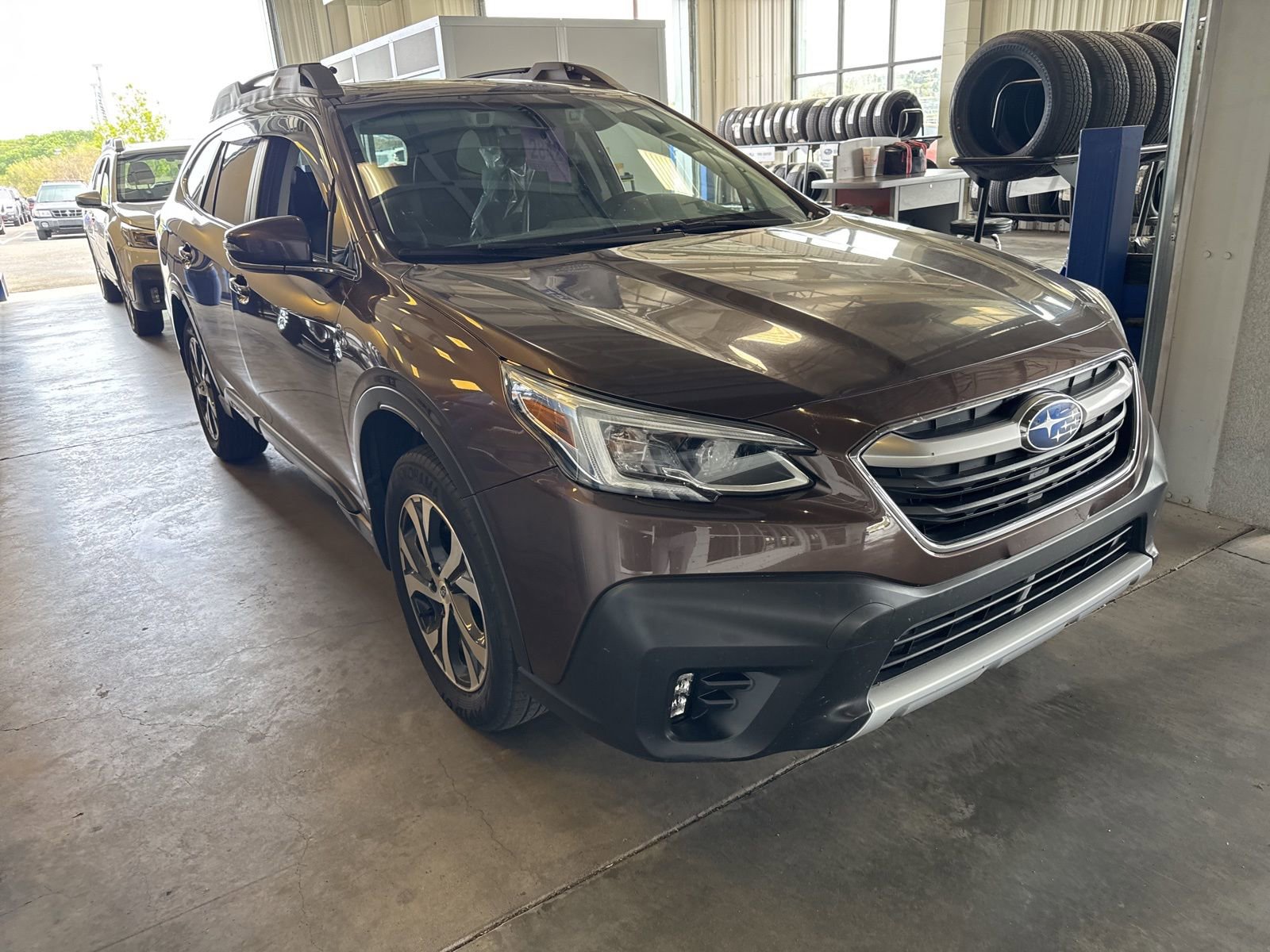 Used 2021 Subaru Outback Limited w/ Popular Package #2 AWD/4WD image 4