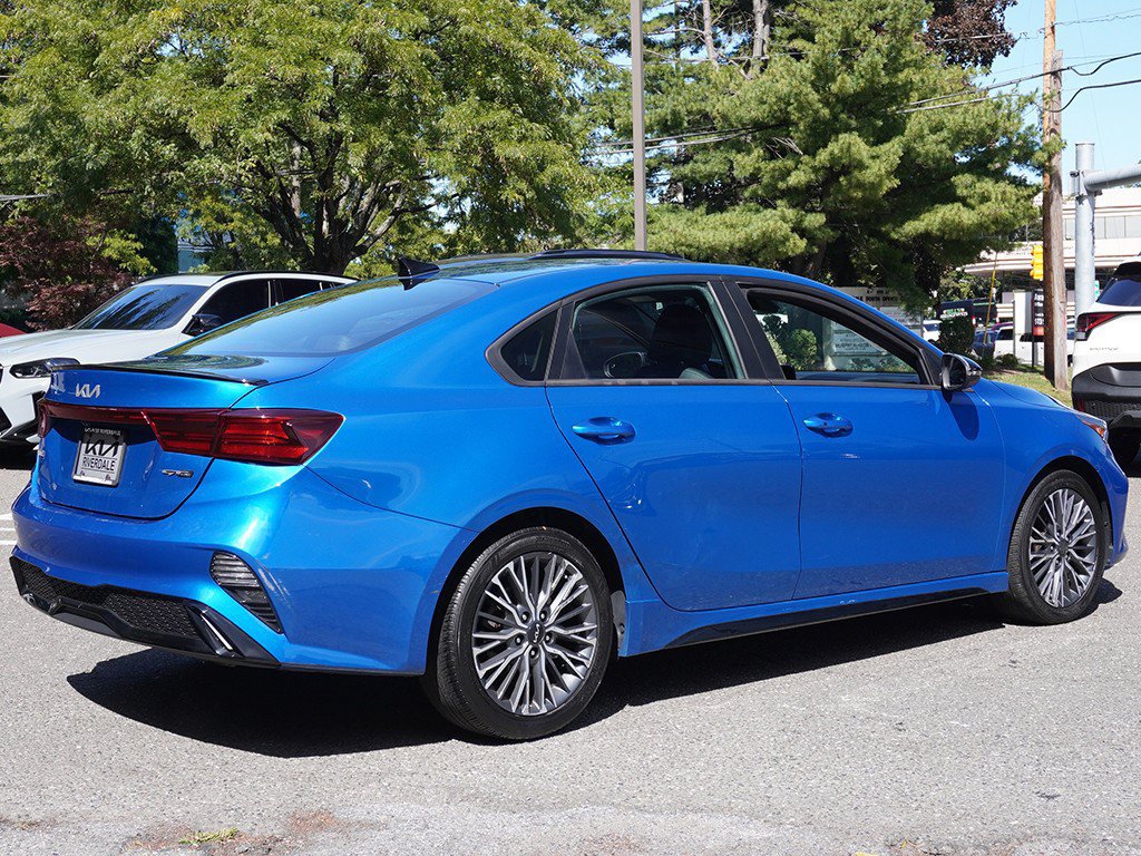 Used 2023 Kia Forte GT-Line w/ GT-Line Technology Package FWD image 9