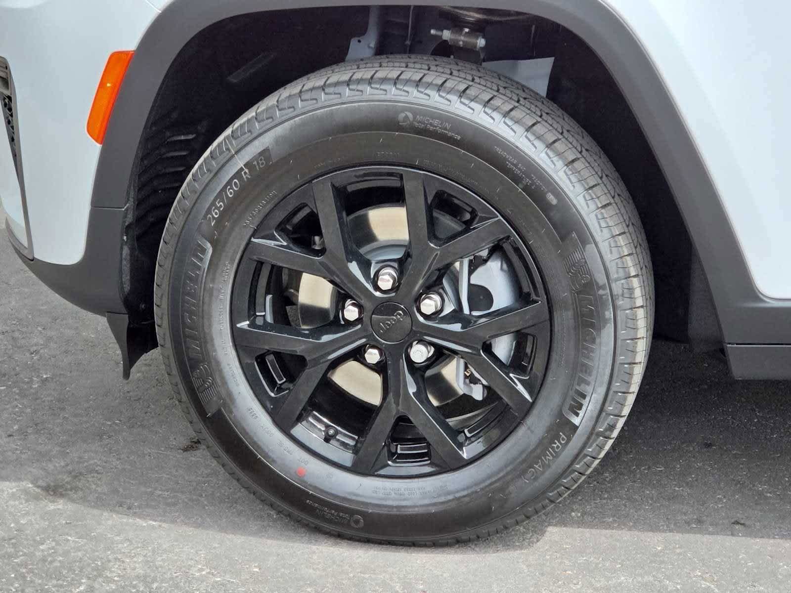 New 2026 Jeep Grand Cherokee Altitude AWD/4WD image 22