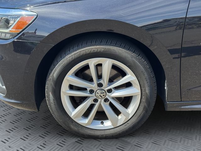 Used 2020 Volkswagen Passat 2.0T SE w/ Sunroof Package image 31