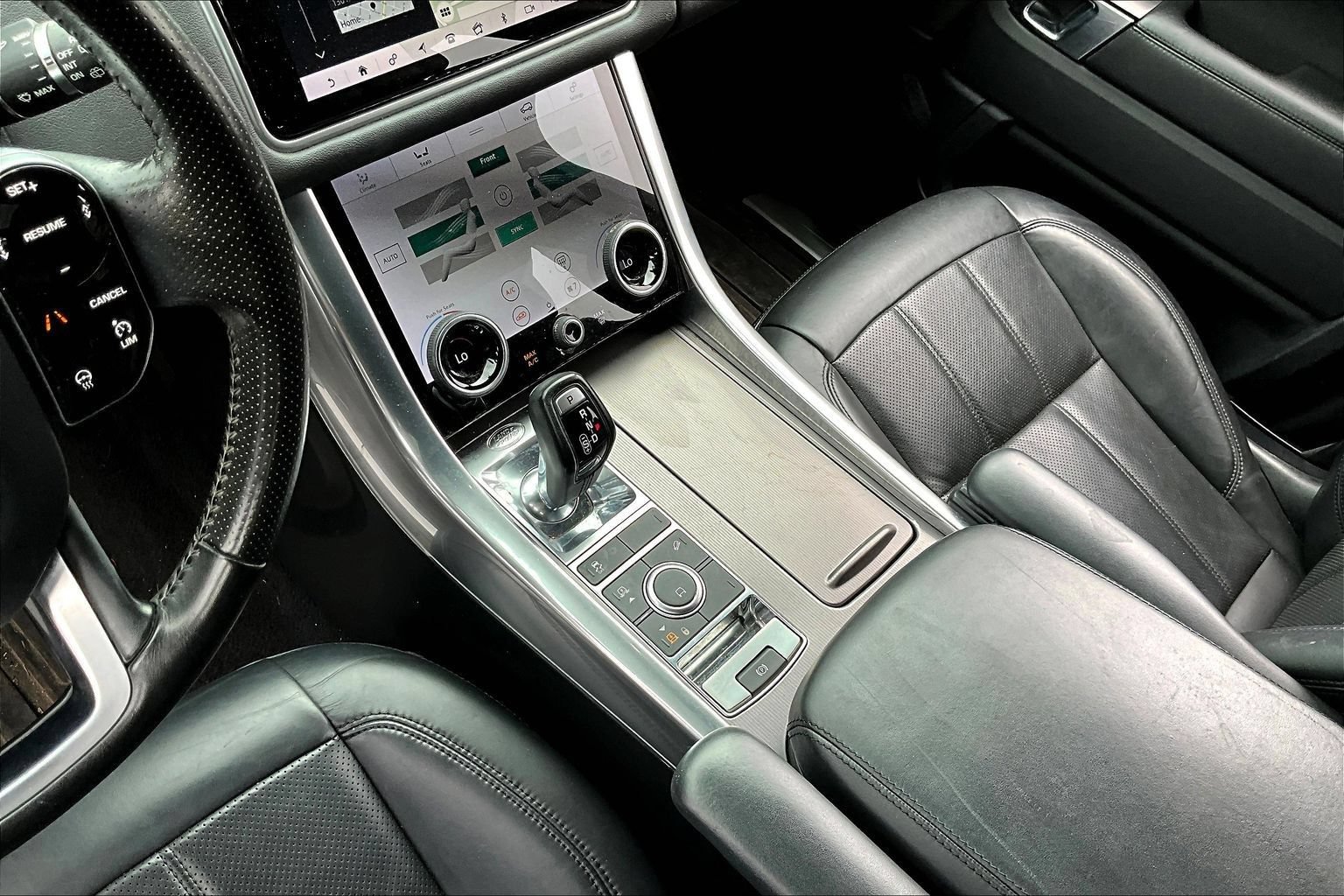 Used 2019 Land Rover Range Rover Sport HSE AWD/4WD image 17