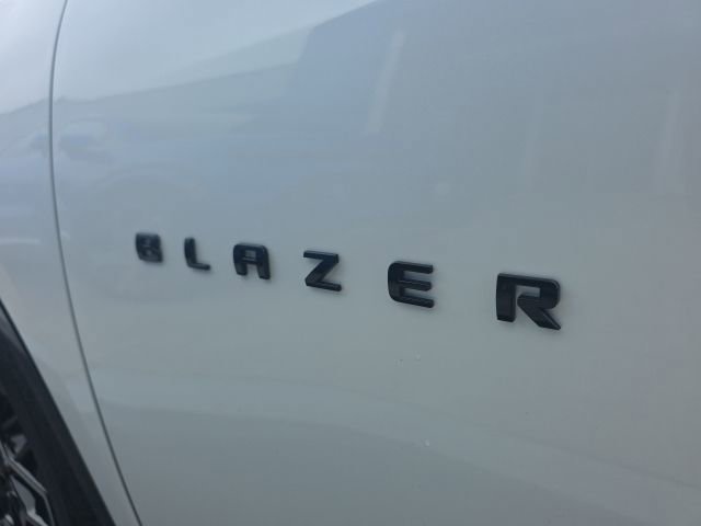 Used 2023 Chevrolet Blazer RS w/ Enhanced Convenience Package AWD/4WD image 10