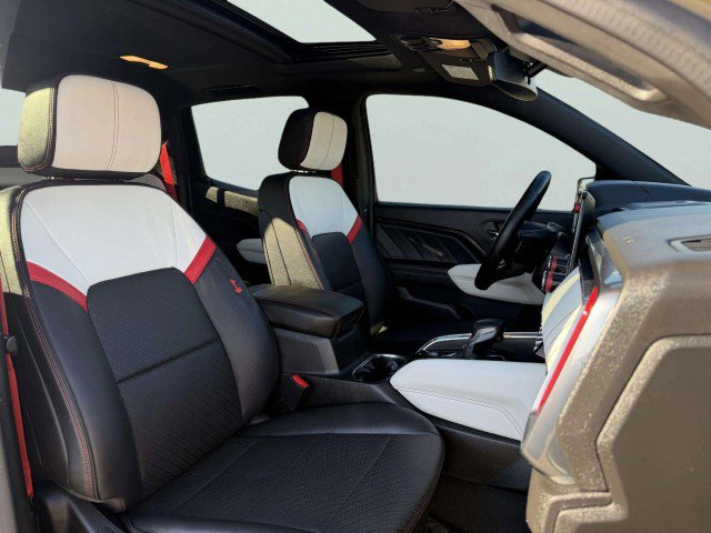 Used 2024 GMC Canyon AT4X image 46