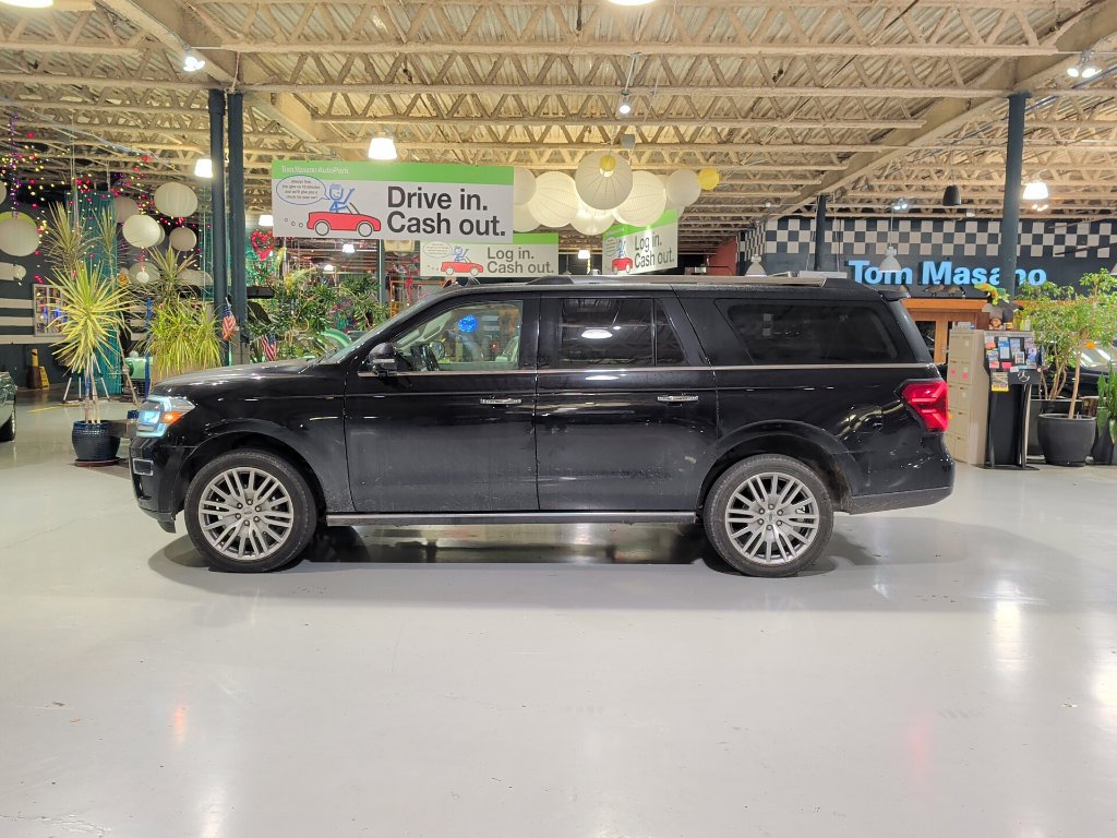 Used 2023 Ford Expedition Max Limited AWD/4WD image 12