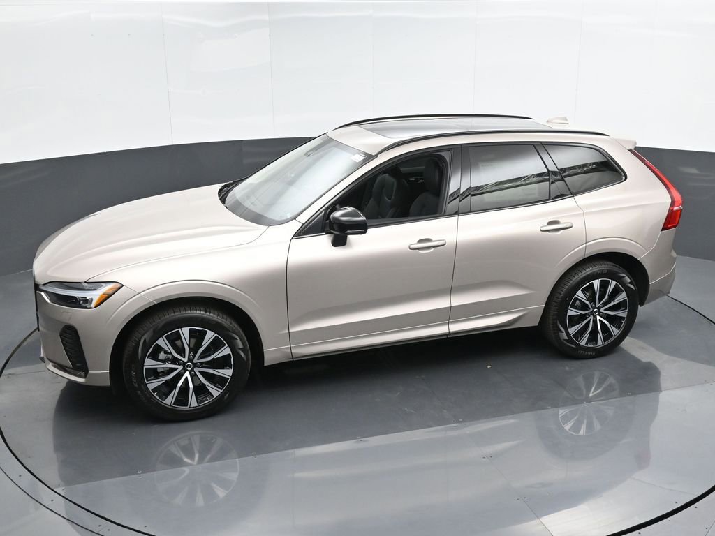 New 2025 Volvo XC60 B5 Core w/ Protection Package Premier image 35