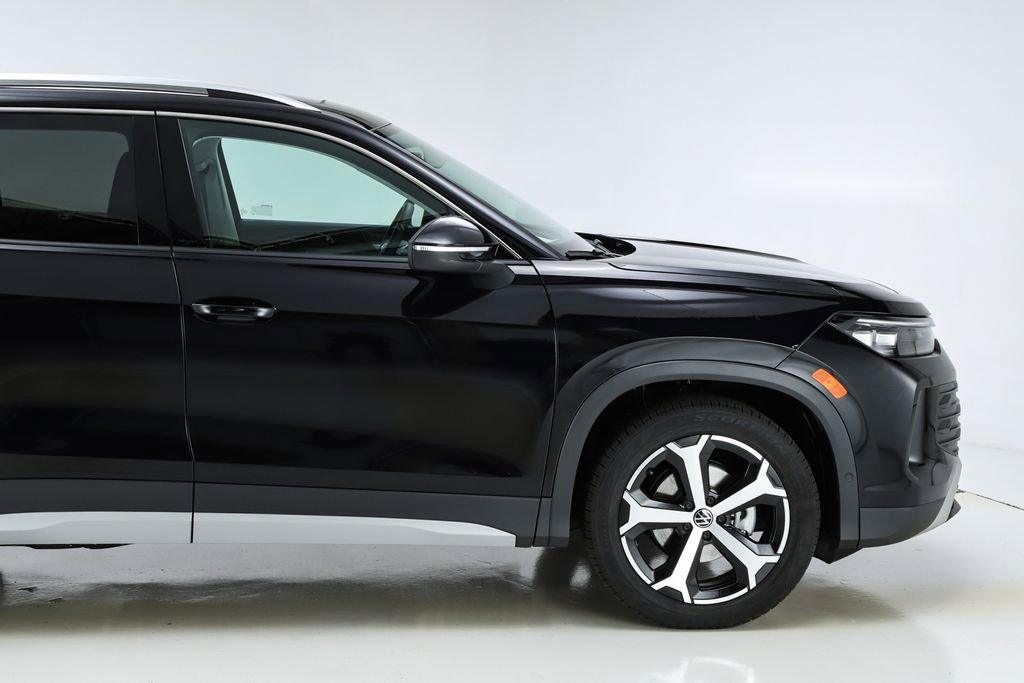 New 2026 Volkswagen Tiguan SE image 50