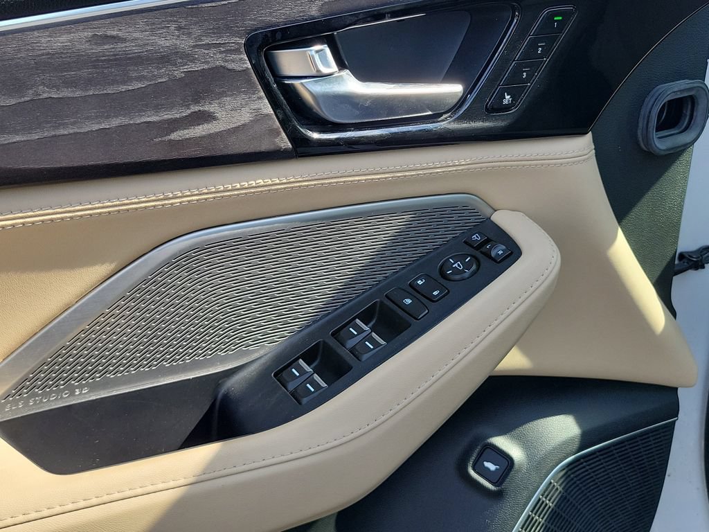 Used 2023 Acura MDX SH-AWD w/ Advance Package image 22