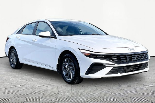 Used 2024 Hyundai Elantra Blue