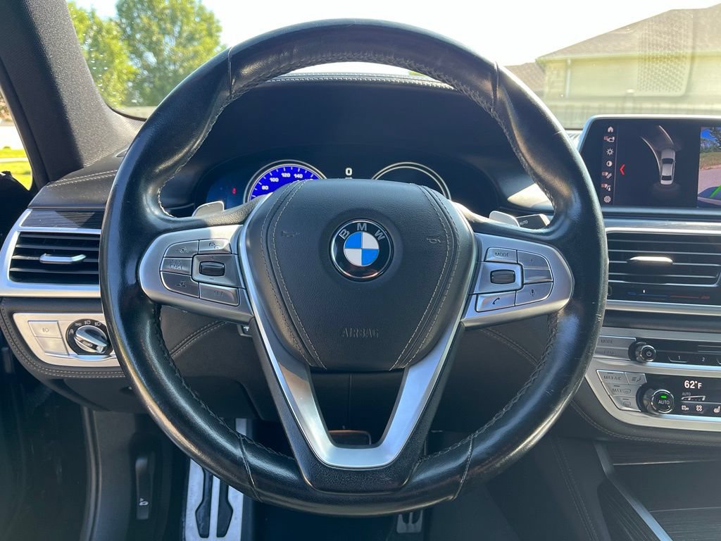 Used 2019 BMW 750i xDrive AWD/4WD image 36