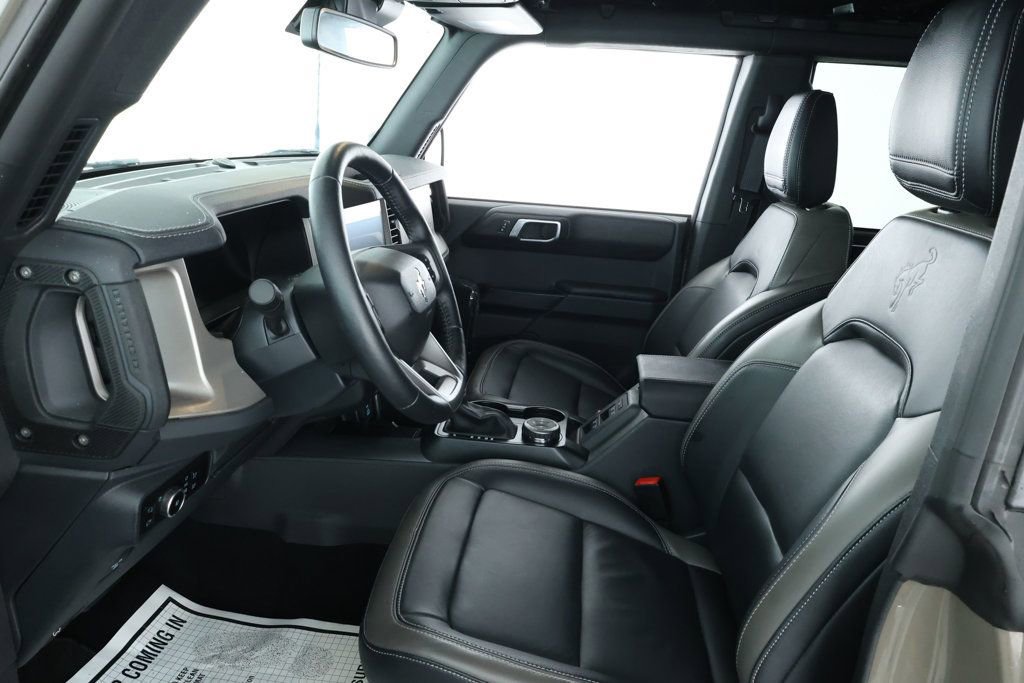 Used 2025 Ford Bronco Outer Banks image 18