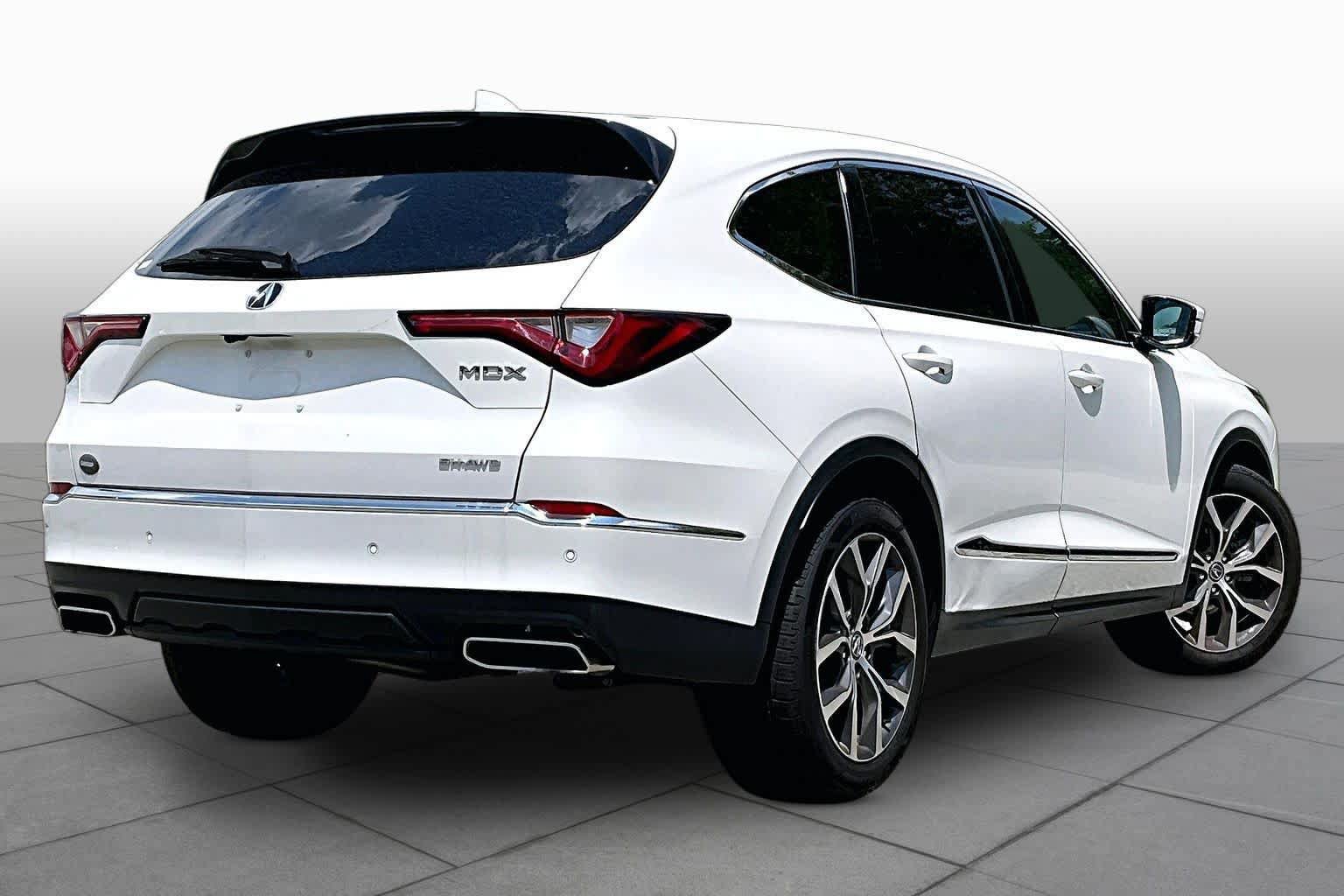 Used 2023 Acura MDX w/ Technology Package AWD/4WD image 25