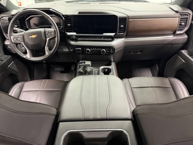 Certified 2024 Chevrolet Silverado 1500 High Country w/ Technology Package AWD/4WD image 19
