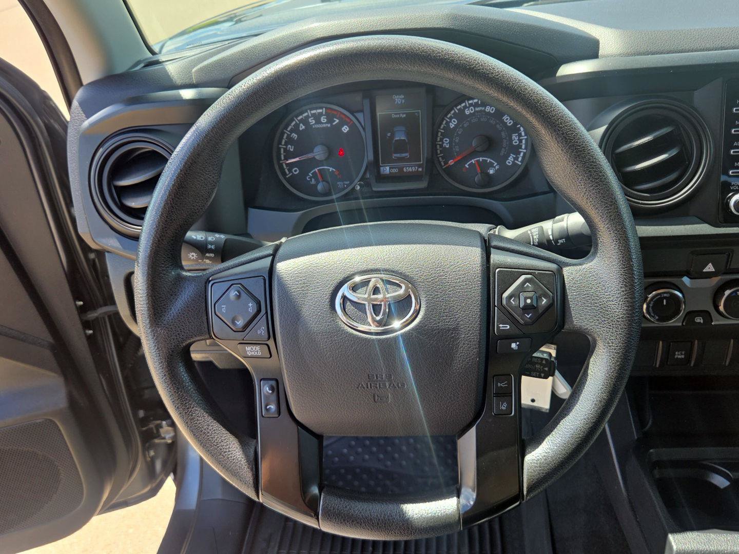 Used 2021 Toyota Tacoma SR AWD/4WD image 23