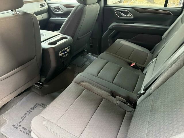 Used 2022 GMC Yukon XL SLE image 15