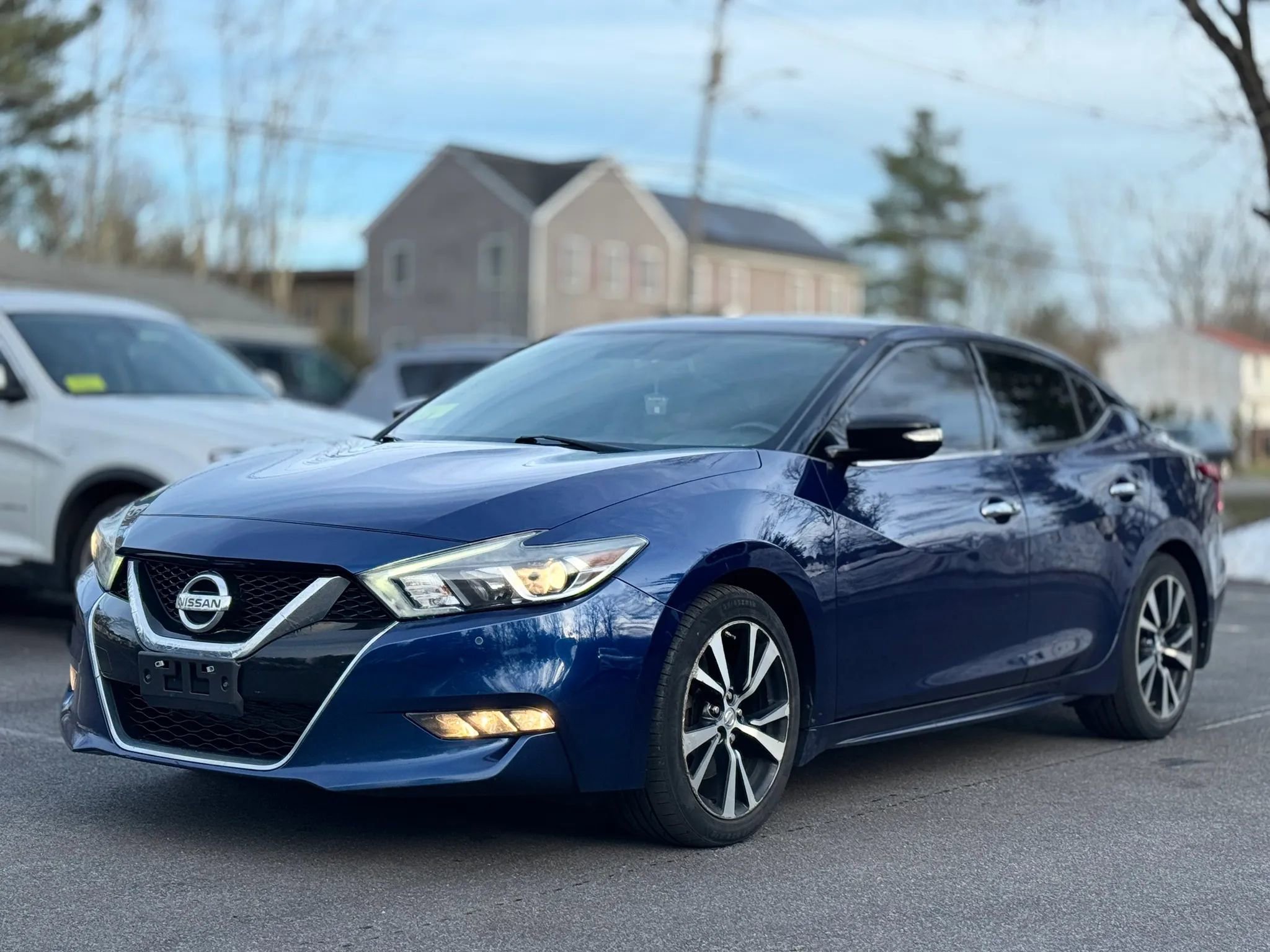 Used 2018 Nissan Maxima 3.5 SV image 1