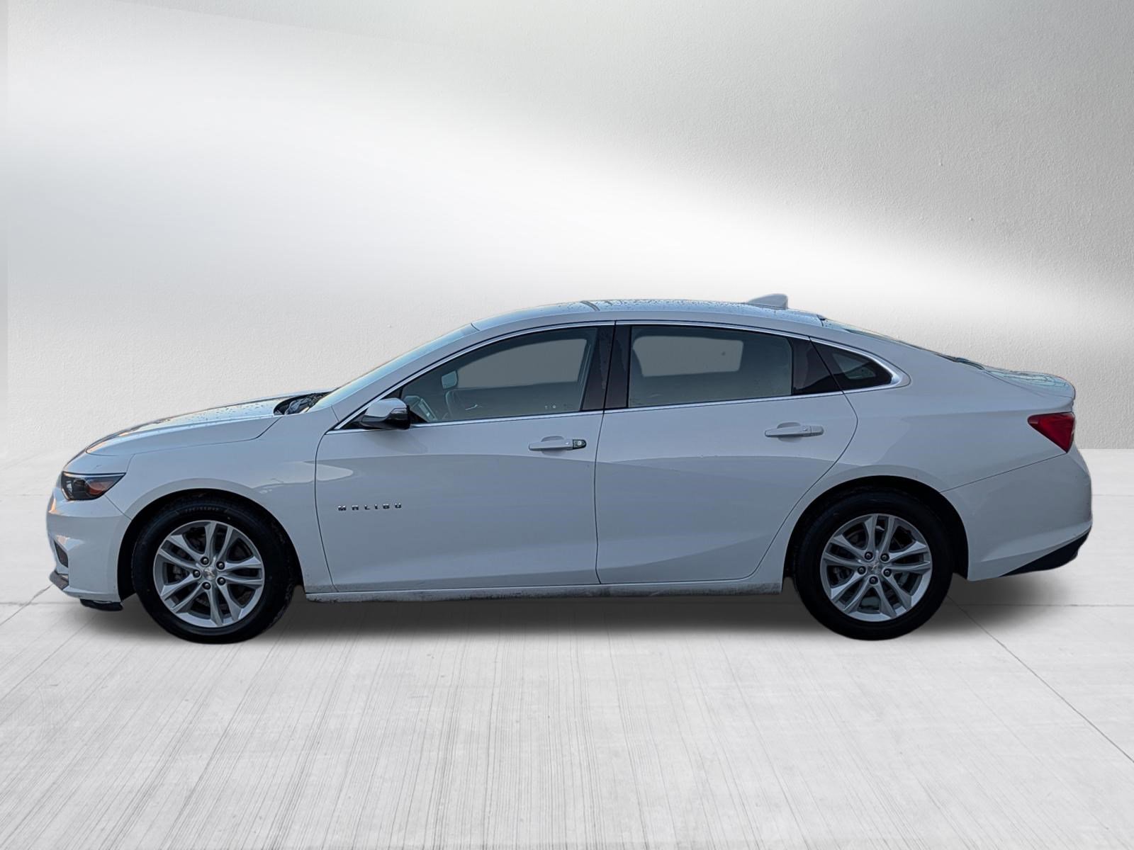Used 2018 Chevrolet Malibu LT image 4
