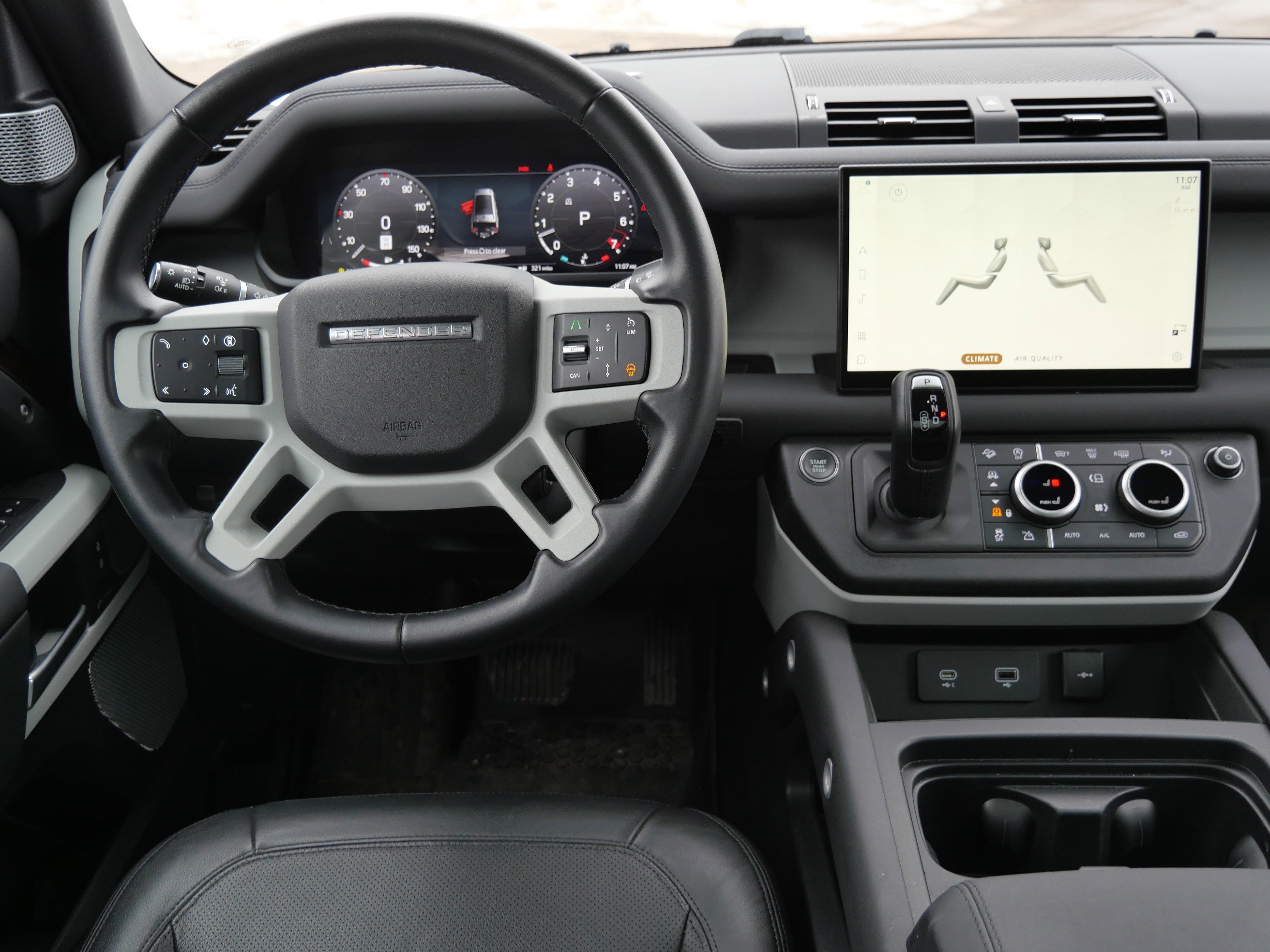 Used 2024 Land Rover Defender 130 S image 20