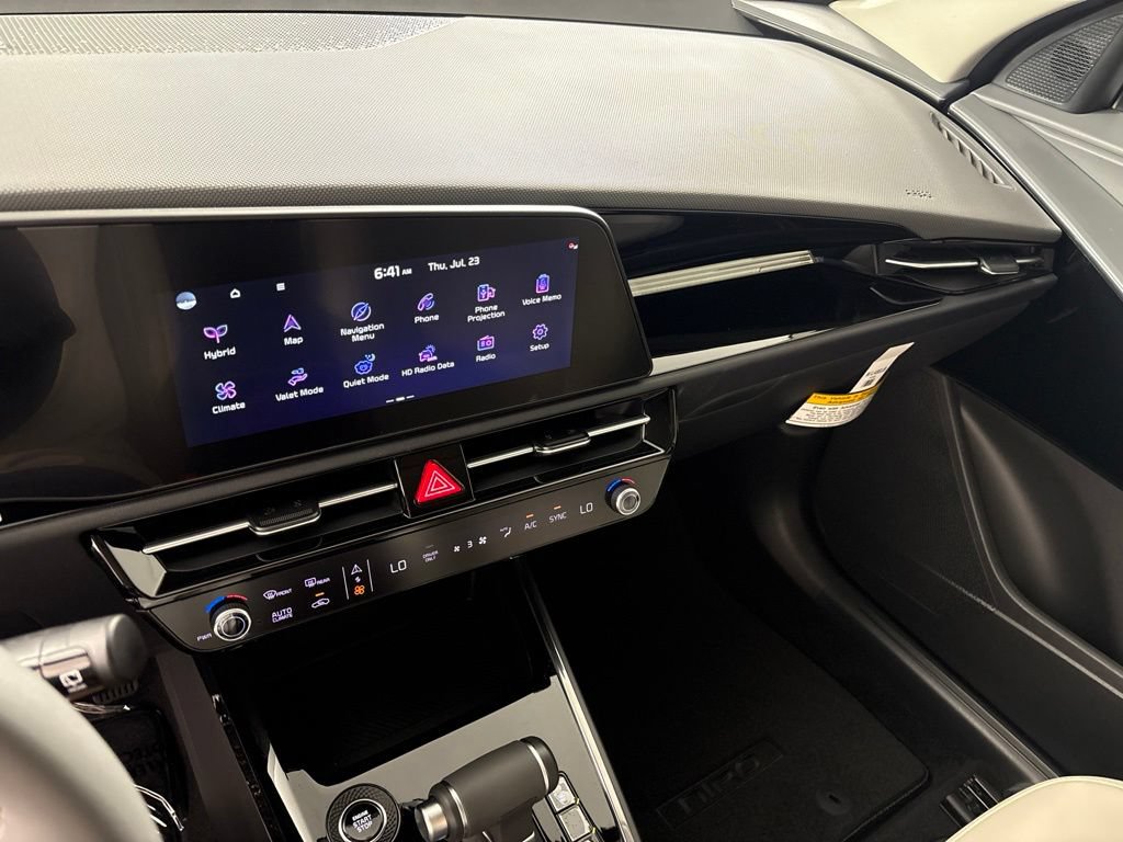 New 2026 Kia Niro EX FWD image 32