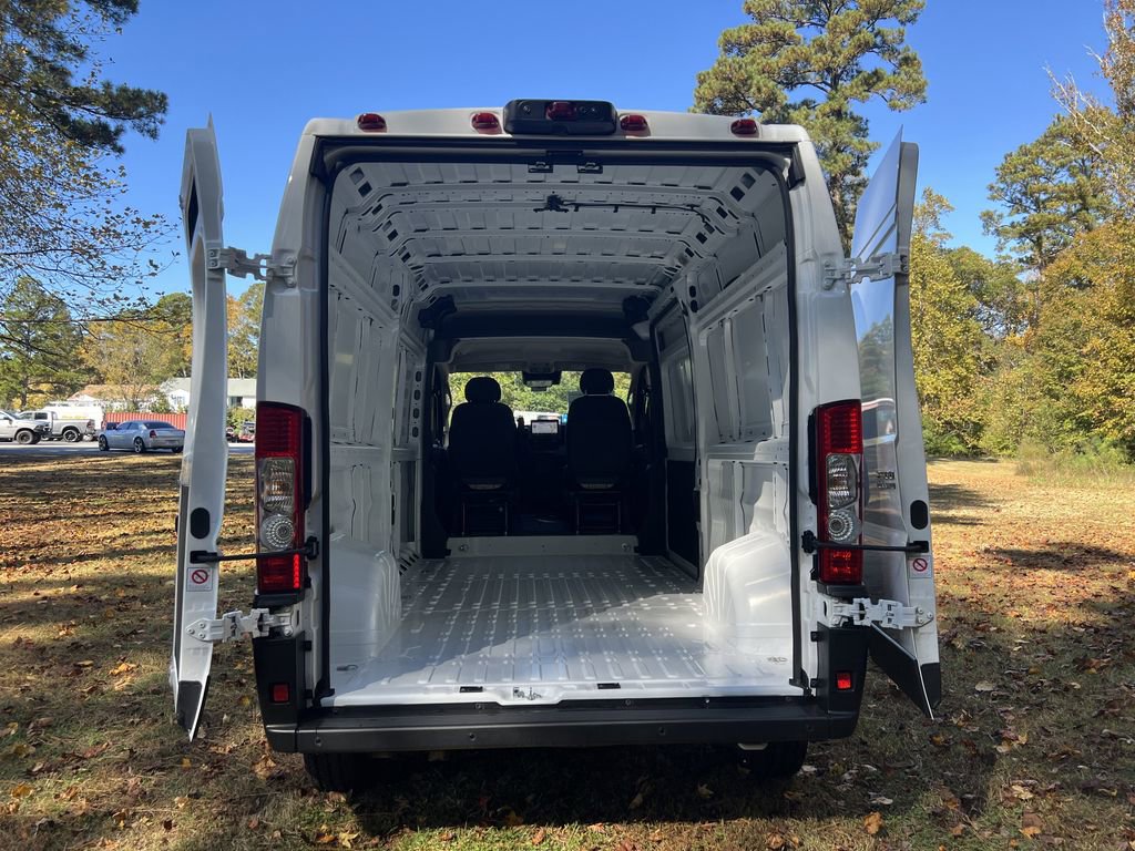 New 2026 RAM ProMaster 2500 w/ Premium Convenience Group image 18
