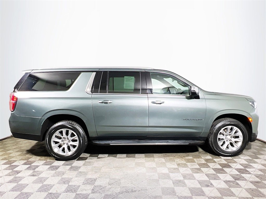 Used 2023 Chevrolet Suburban Premier image 9