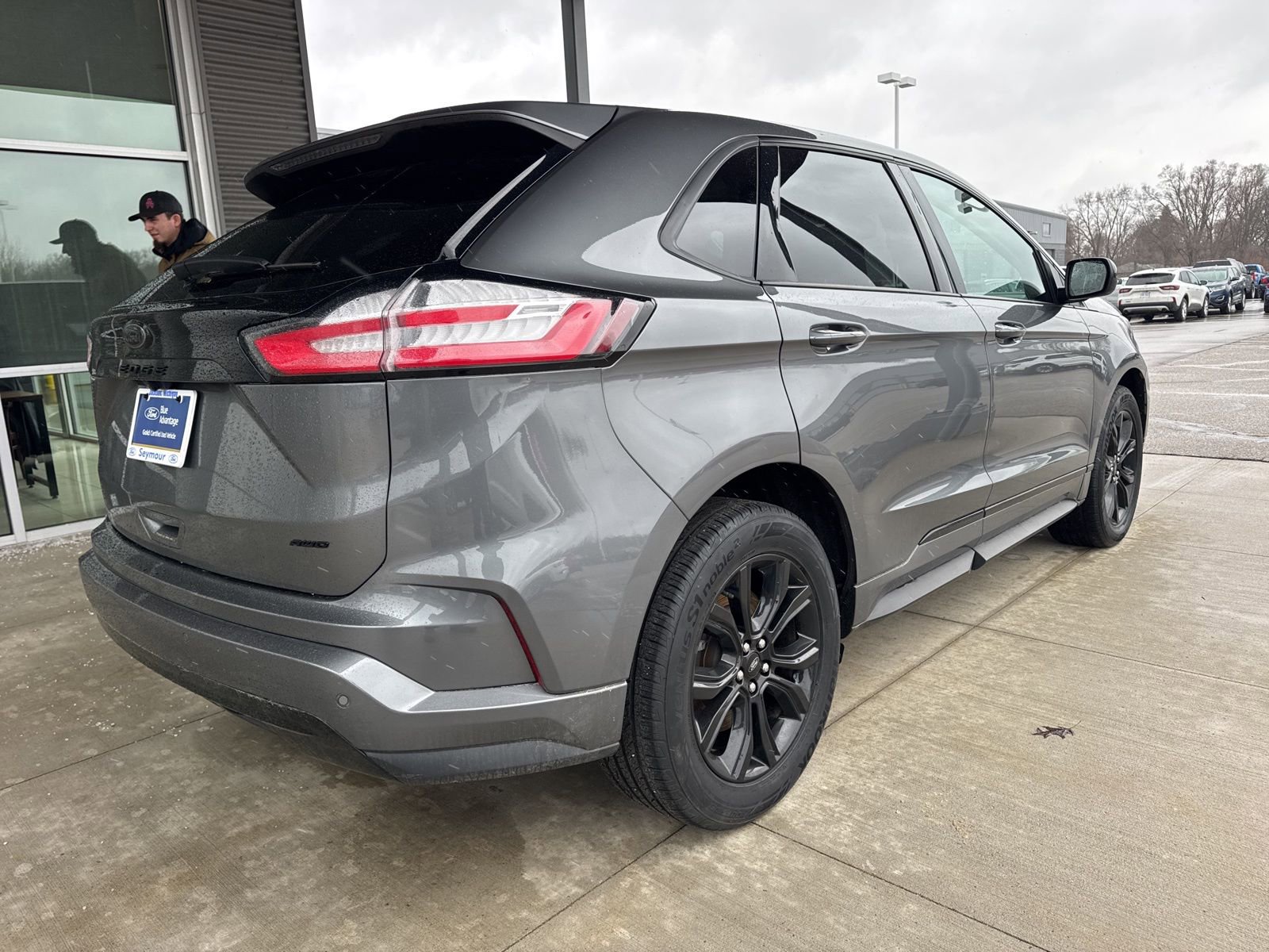 Certified 2023 Ford Edge SE w/ Black Appearance Package image 8
