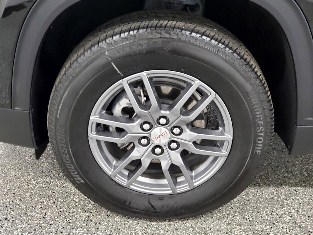 Used 2025 GMC Acadia Elevation image 8