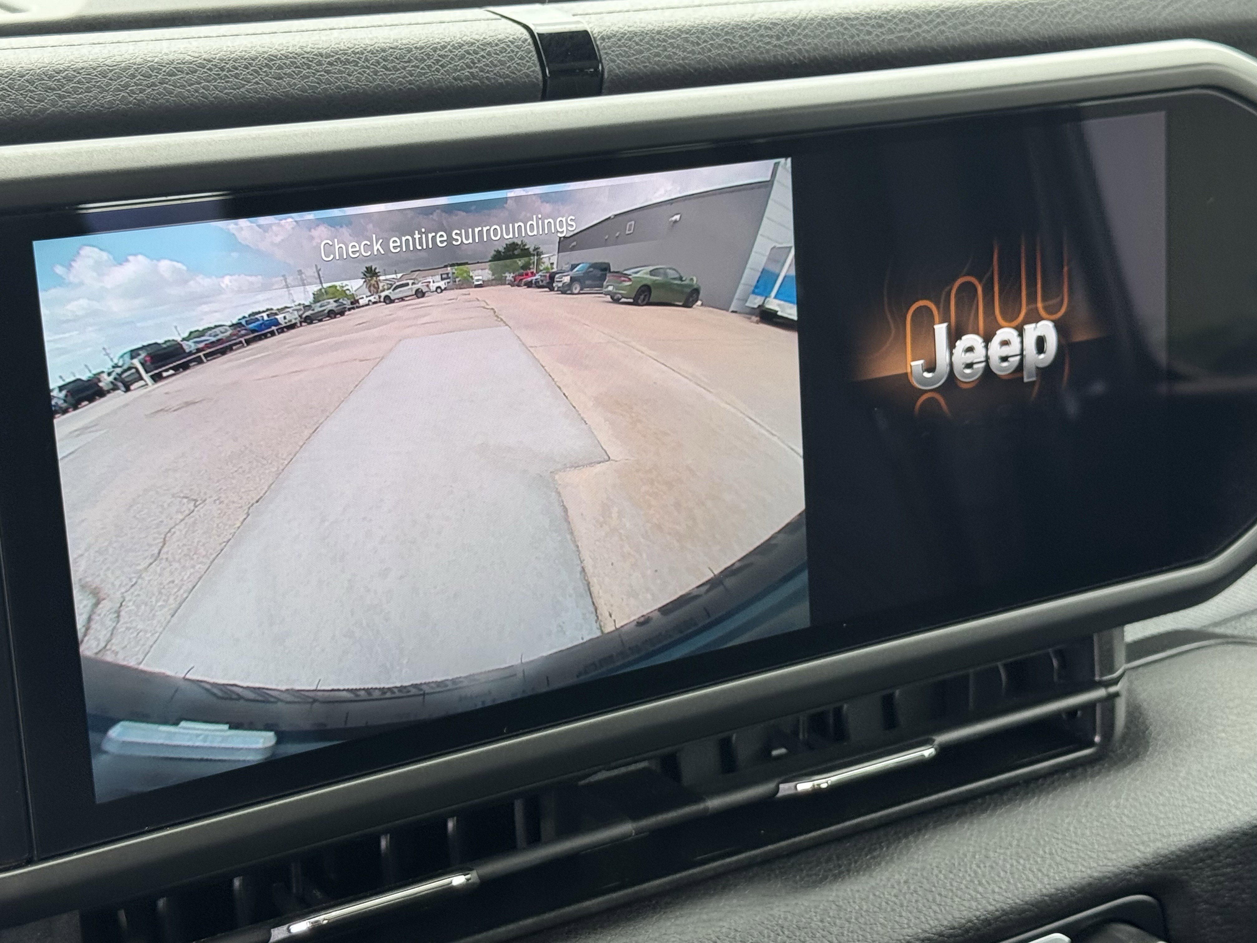 Used 2025 Jeep Wrangler Sport image 20