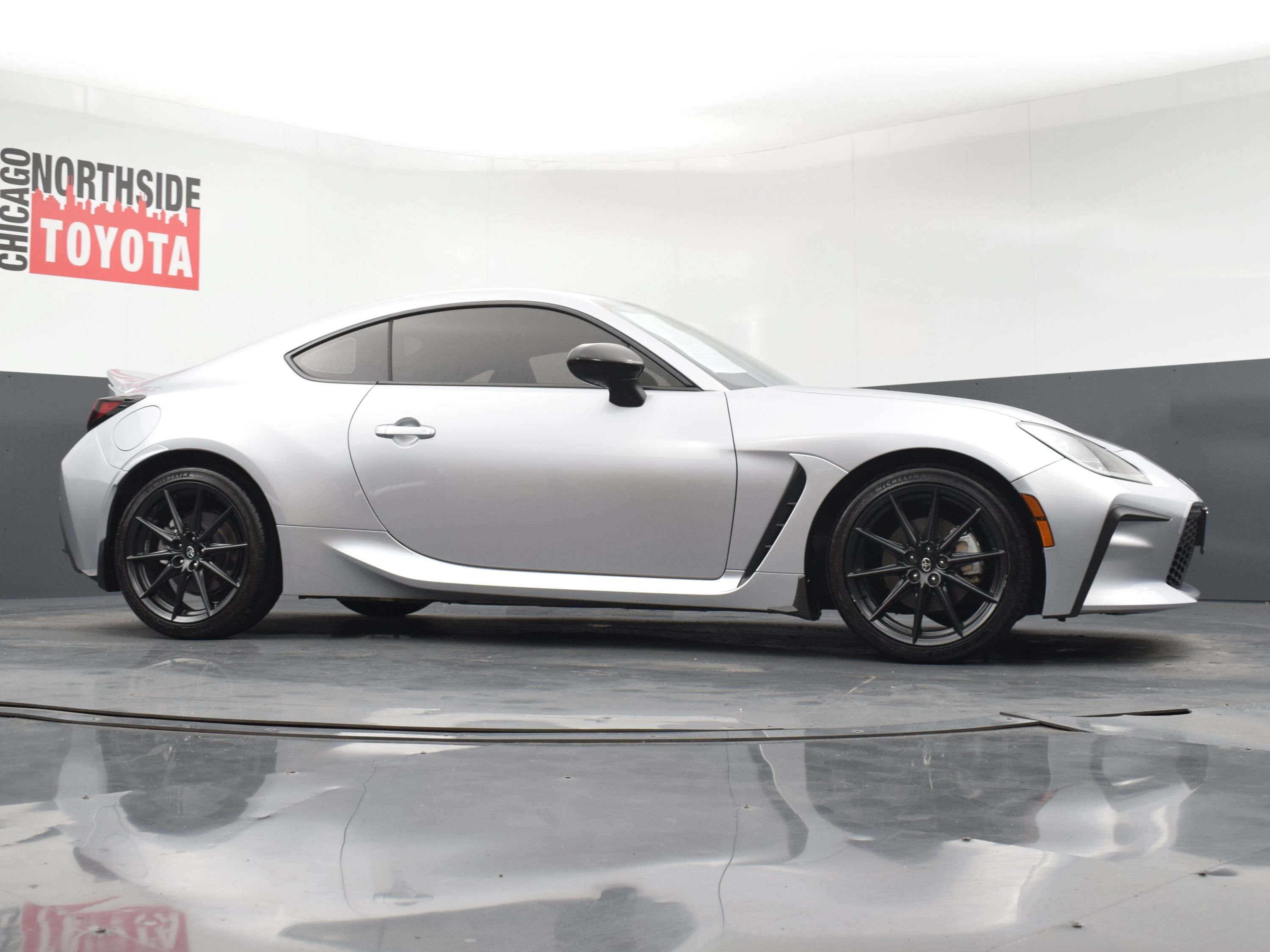Used 2024 Toyota GR86 Premium RWD image 29