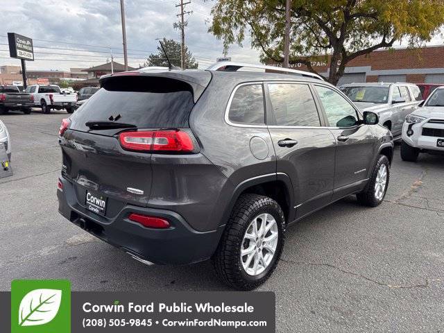 Used 2015 Jeep Cherokee Latitude w/ Comfort/Convenience Group AWD/4WD image 5