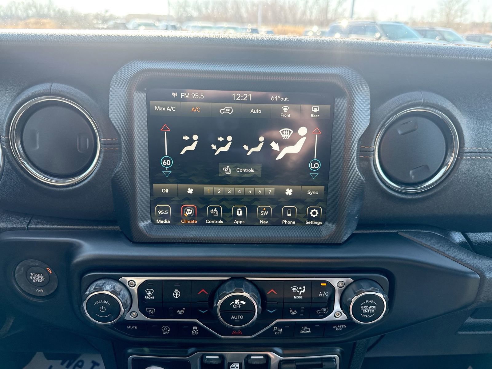 Used 2022 Jeep Wrangler Unlimited Sahara image 20