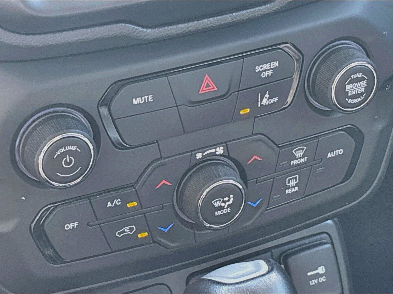 Certified 2023 Jeep Renegade Latitude AWD/4WD image 9