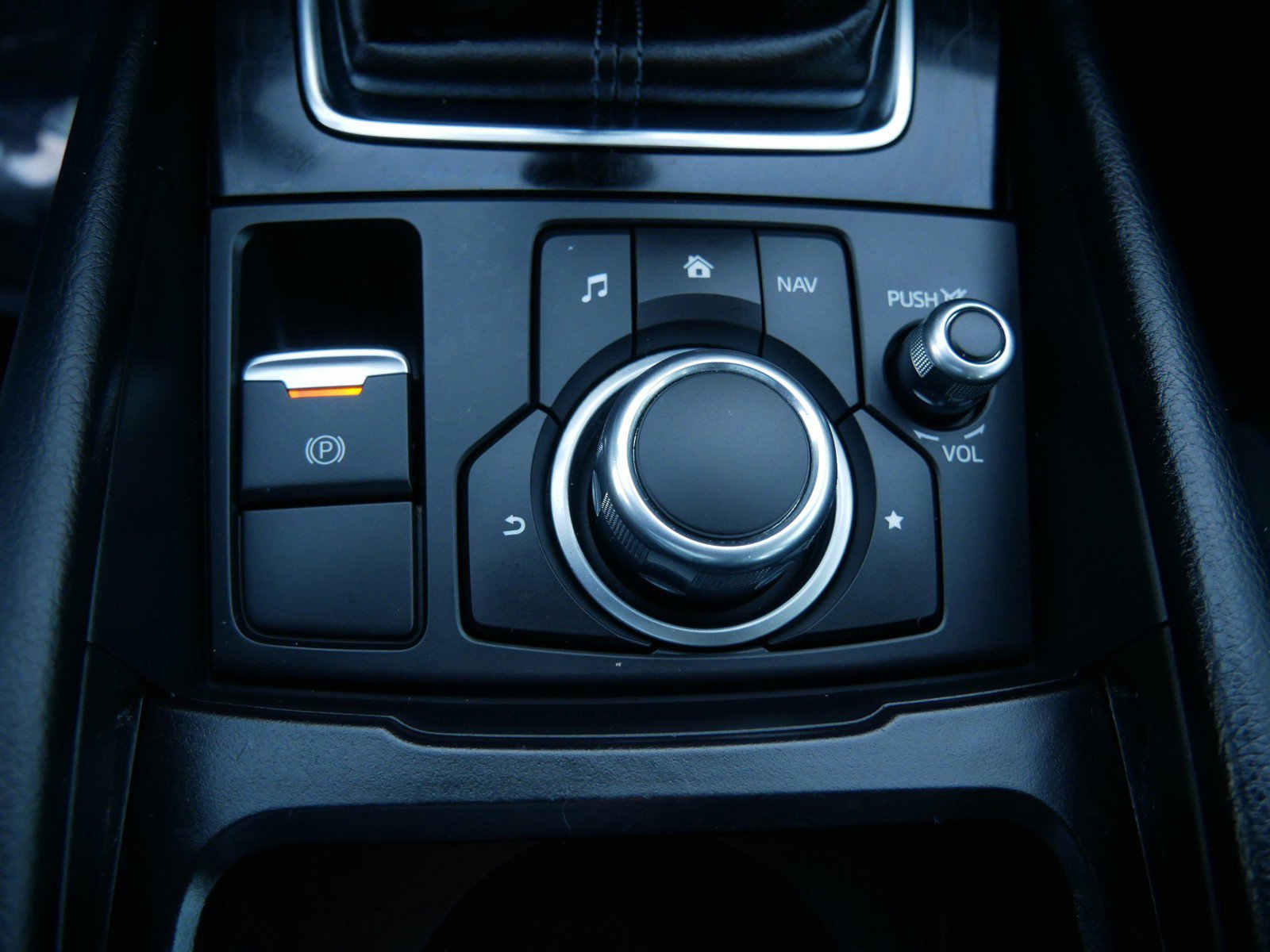 Used 2017 MAZDA MAZDA3 Sport image 16